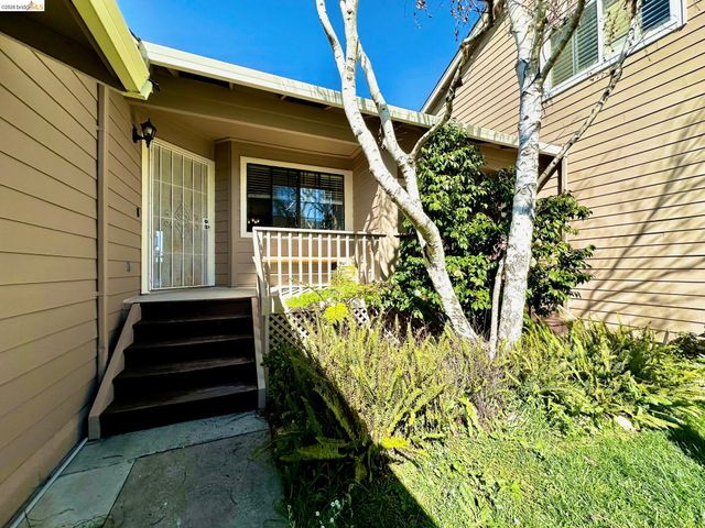 222 Manuel Ct, Bay Point, CA 94565
