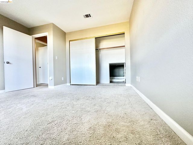 222 Manuel Ct, Bay Point, CA 94565