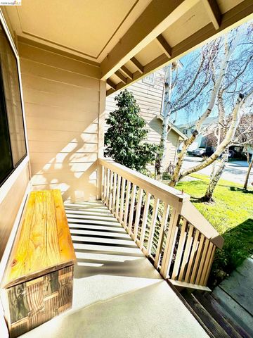 222 Manuel Ct, Bay Point, CA 94565