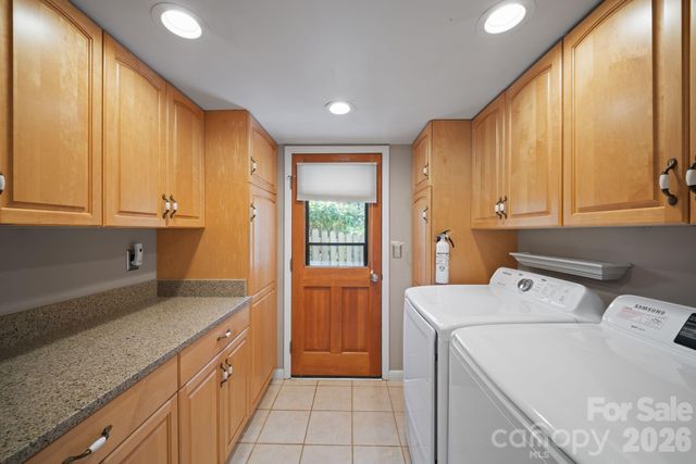 363 S Sequoyah Lane, Brevard, NC 28712