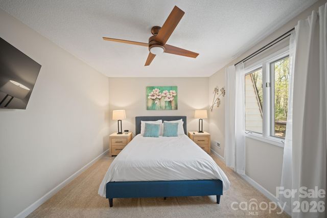 363 S Sequoyah Lane, Brevard, NC 28712