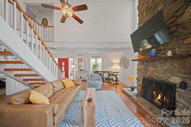 363 S Sequoyah Lane, Brevard, NC 28712
