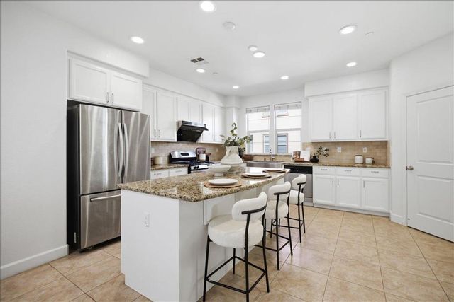 2927 Kaiser Drive, Santa Clara, CA 95051