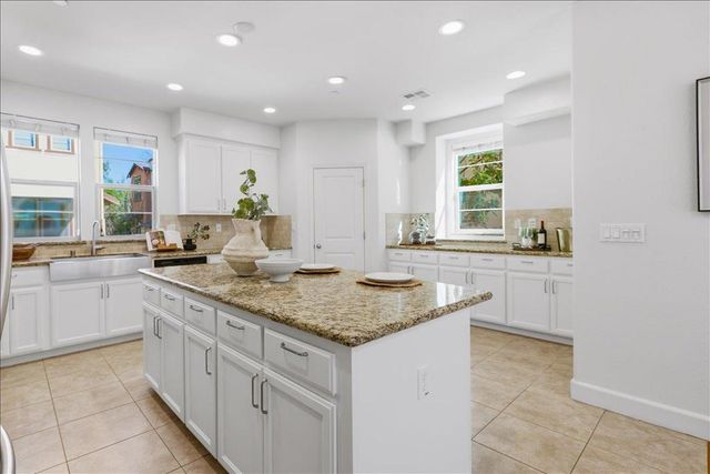 2927 Kaiser Drive, Santa Clara, CA 95051