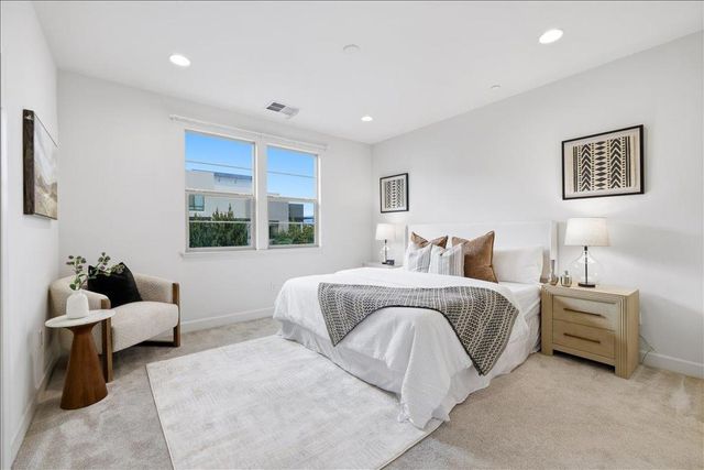 2927 Kaiser Drive, Santa Clara, CA 95051