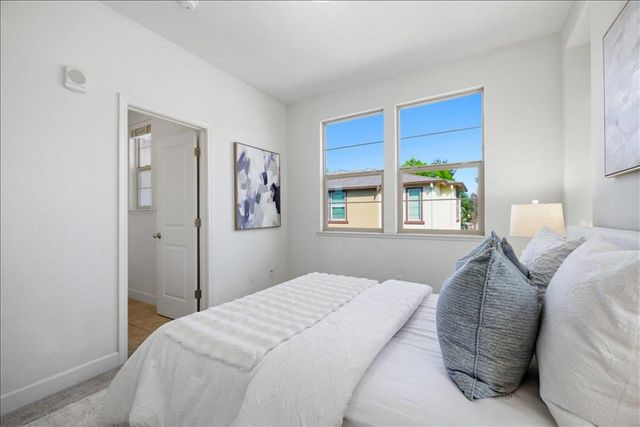 2927 Kaiser Drive, Santa Clara, CA 95051