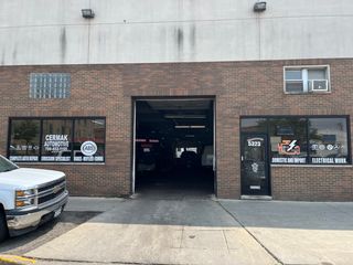 5325 W cermak Avenue, Cicero, IL 60804