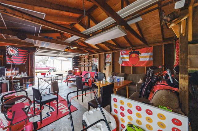 2048 E Walnut Street, Des Moines, IA 50317