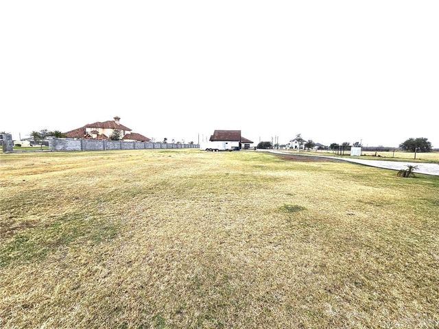 23900 Oak Knoll Drive, Monte Alto, TX 78538