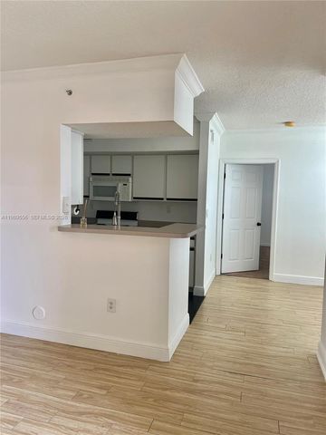 11650 SW 2nd Street 16102, Pembroke Pines, FL 33025