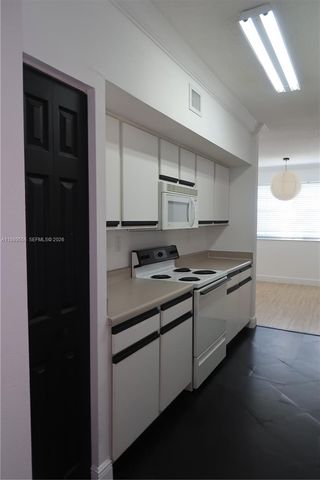 11650 SW 2nd Street 16102, Pembroke Pines, FL 33025