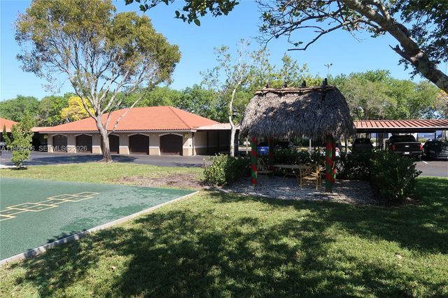 11650 SW 2nd Street 16102, Pembroke Pines, FL 33025