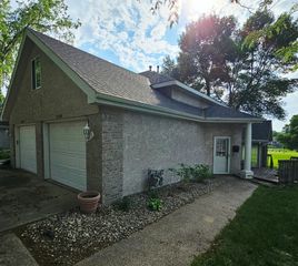 2208 10th Avenue SE 12, Willmar, MN 56201