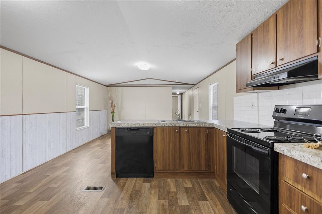 307 Saint Joseph Street, Athens, TX 75751