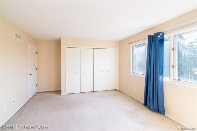 4161 Breckenridge Drive, West Bloomfield, MI 48322