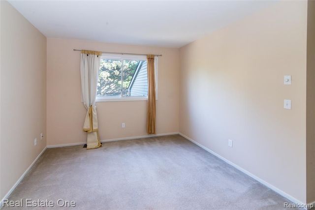 4161 Breckenridge Drive, West Bloomfield, MI 48322