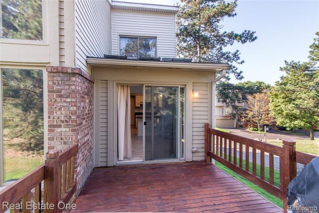 4161 Breckenridge Drive, West Bloomfield, MI 48322