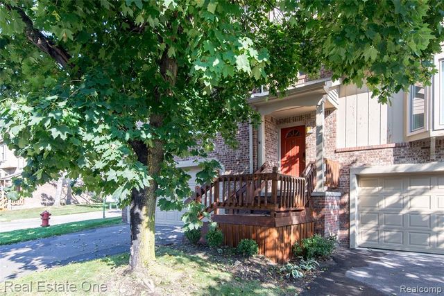 4161 Breckenridge Drive, West Bloomfield, MI 48322