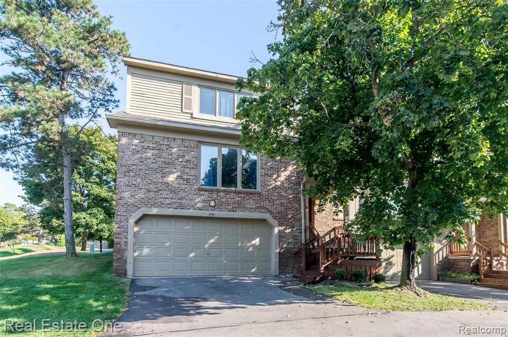4161 Breckenridge Drive, West Bloomfield, MI 48322