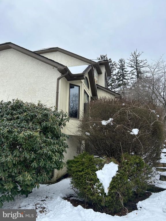 1777 BRACKENVILLE RD, Hockessin, DE 19707