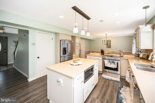 2 SNOW MEADOW LN, Stafford, VA 22554
