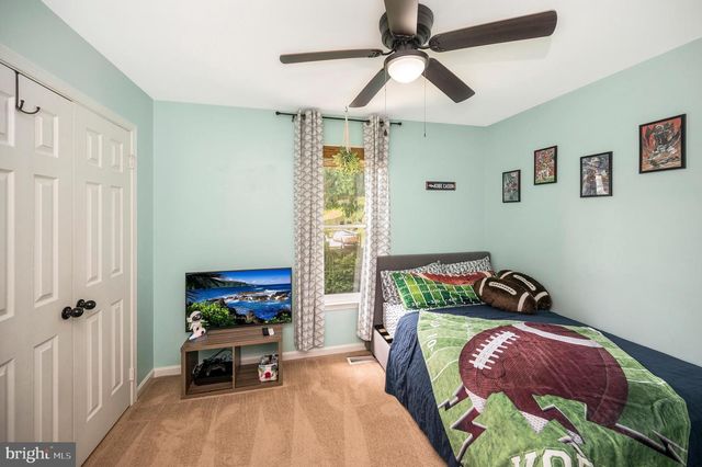2 SNOW MEADOW LN, Stafford, VA 22554