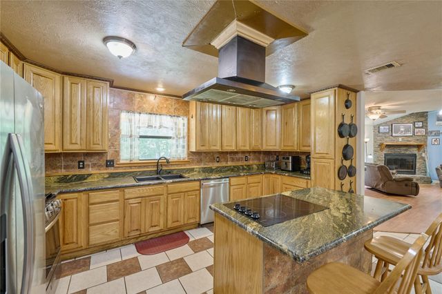 47 Stagecoach Road, Coldspring, TX 77331