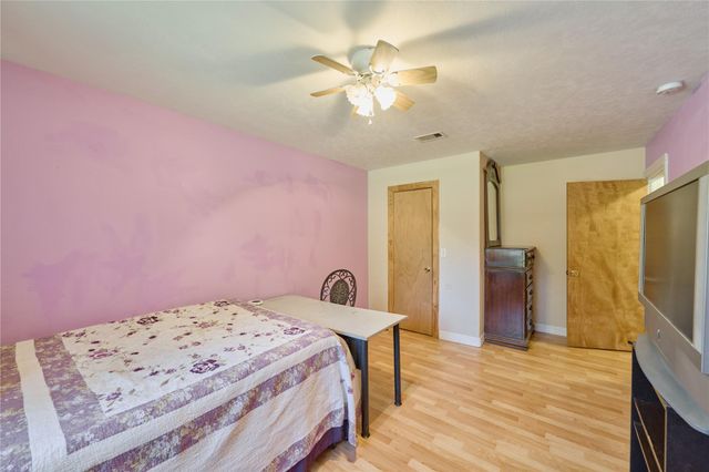 47 Stagecoach Road, Coldspring, TX 77331