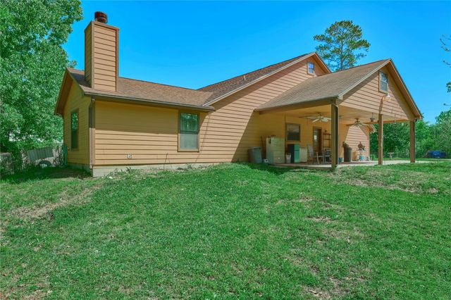 47 Stagecoach Road, Coldspring, TX 77331