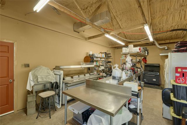 47 Stagecoach Road, Coldspring, TX 77331