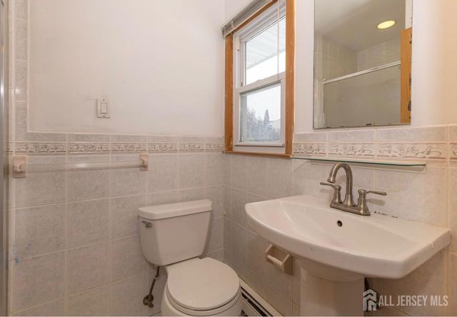 10 Gavel Road, Sayreville, NJ 08872