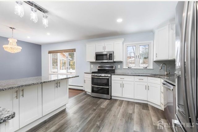 10 Gavel Road, Sayreville, NJ 08872