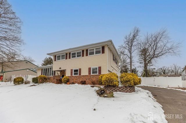 10 Gavel Road, Sayreville, NJ 08872