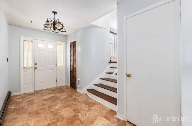 10 Gavel Road, Sayreville, NJ 08872