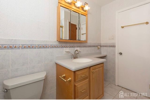 10 Gavel Road, Sayreville, NJ 08872