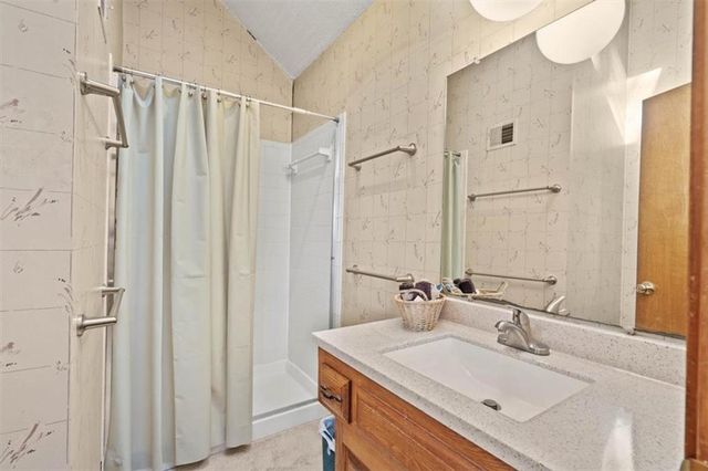 14417 Craig Street, Grandview, MO 64030