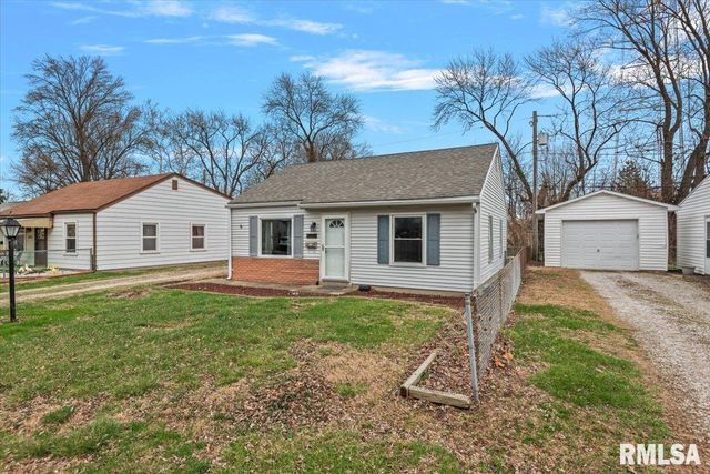 3022 S 3RD Street, Springfield, IL 62703