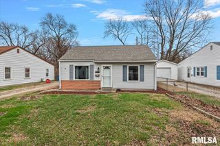 3022 S 3RD Street, Springfield, IL 62703