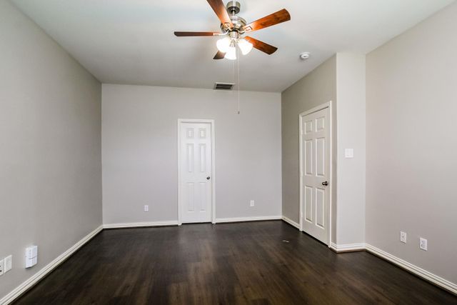 2818 Mesquite Ridge Drive, Houston, TX 77073