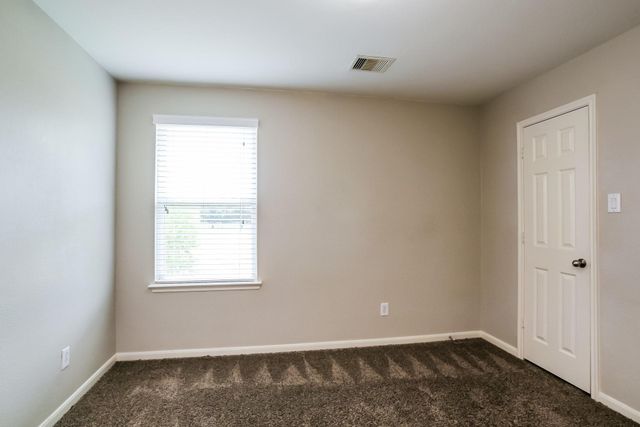 2818 Mesquite Ridge Drive, Houston, TX 77073