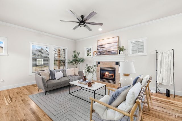 3128 S Gunnell Ave, Meridian, ID 83642