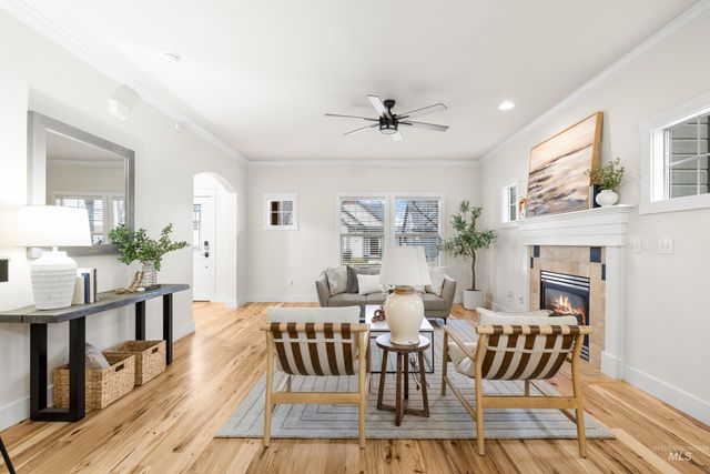 3128 S Gunnell Ave, Meridian, ID 83642