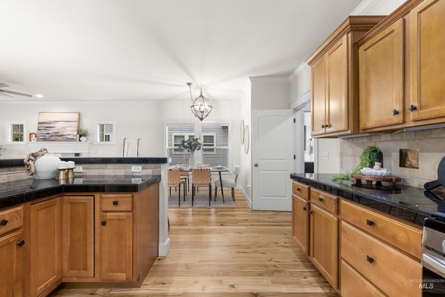 3128 S Gunnell Ave, Meridian, ID 83642