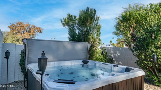 5819 E LUDLOW Drive, Scottsdale, AZ 85254