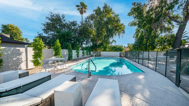 5819 E LUDLOW Drive, Scottsdale, AZ 85254