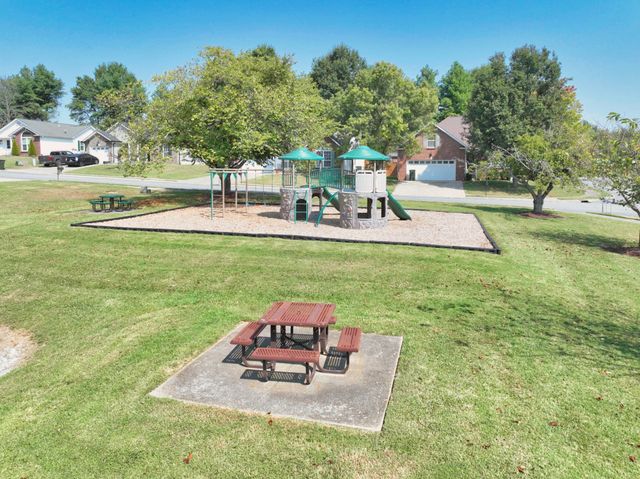 969 Chesire Way, Gallatin, TN 37066