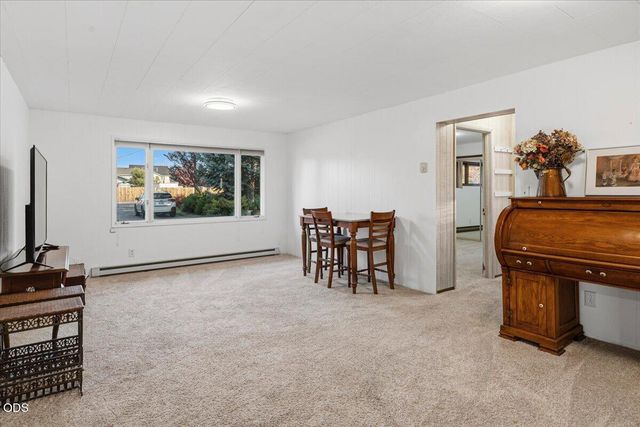 2846 W Antler Avenue, Redmond, OR 97756