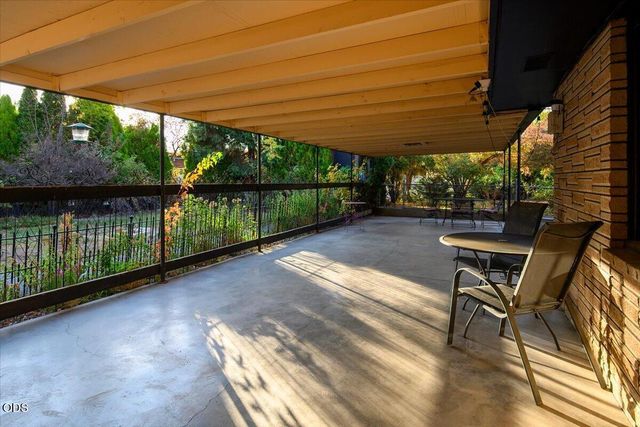 2846 W Antler Avenue, Redmond, OR 97756