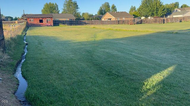 2846 W Antler Avenue, Redmond, OR 97756