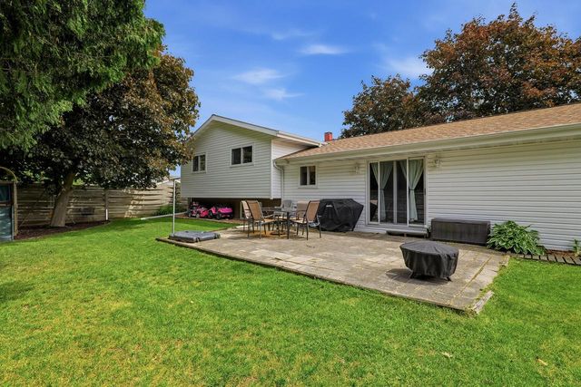 4118 Michigan AVENUE, Manitowoc, WI 54220